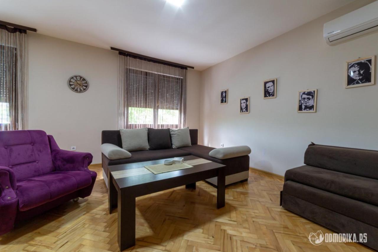 Apartmani Nina S Баина Баща Екстериор снимка