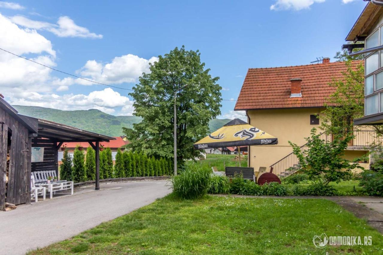Apartmani Nina S Баина Баща Екстериор снимка