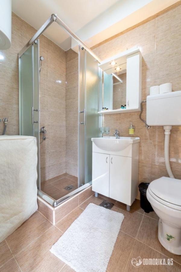 Apartmani Nina S Баина Баща Екстериор снимка