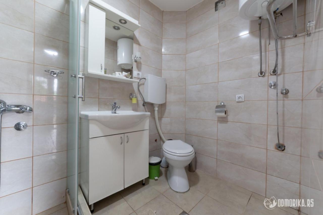 Apartmani Nina S Баина Баща Екстериор снимка