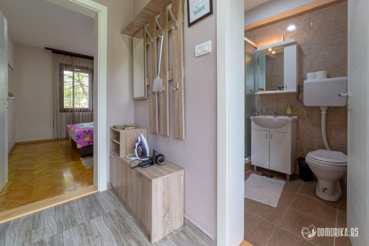 Apartmani Nina S Баина Баща Екстериор снимка
