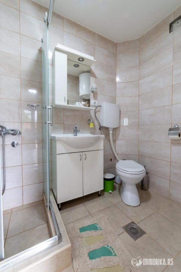 Apartmani Nina S Баина Баща Екстериор снимка