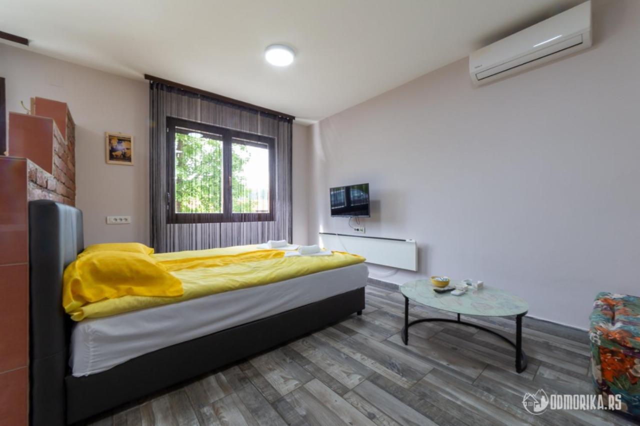 Apartmani Nina S Баина Баща Екстериор снимка
