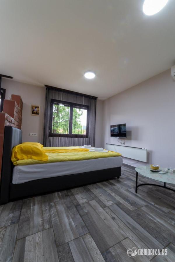 Apartmani Nina S Баина Баща Екстериор снимка