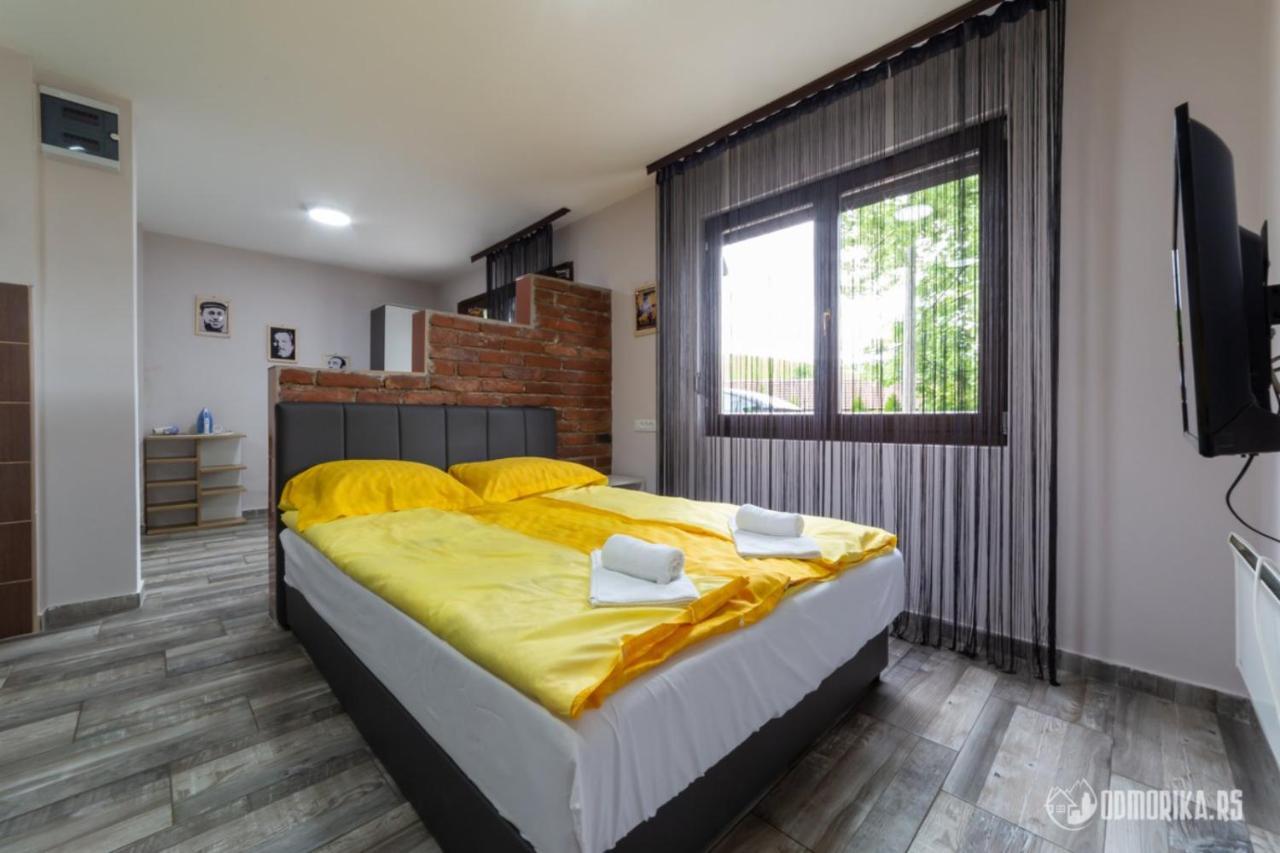 Apartmani Nina S Баина Баща Екстериор снимка