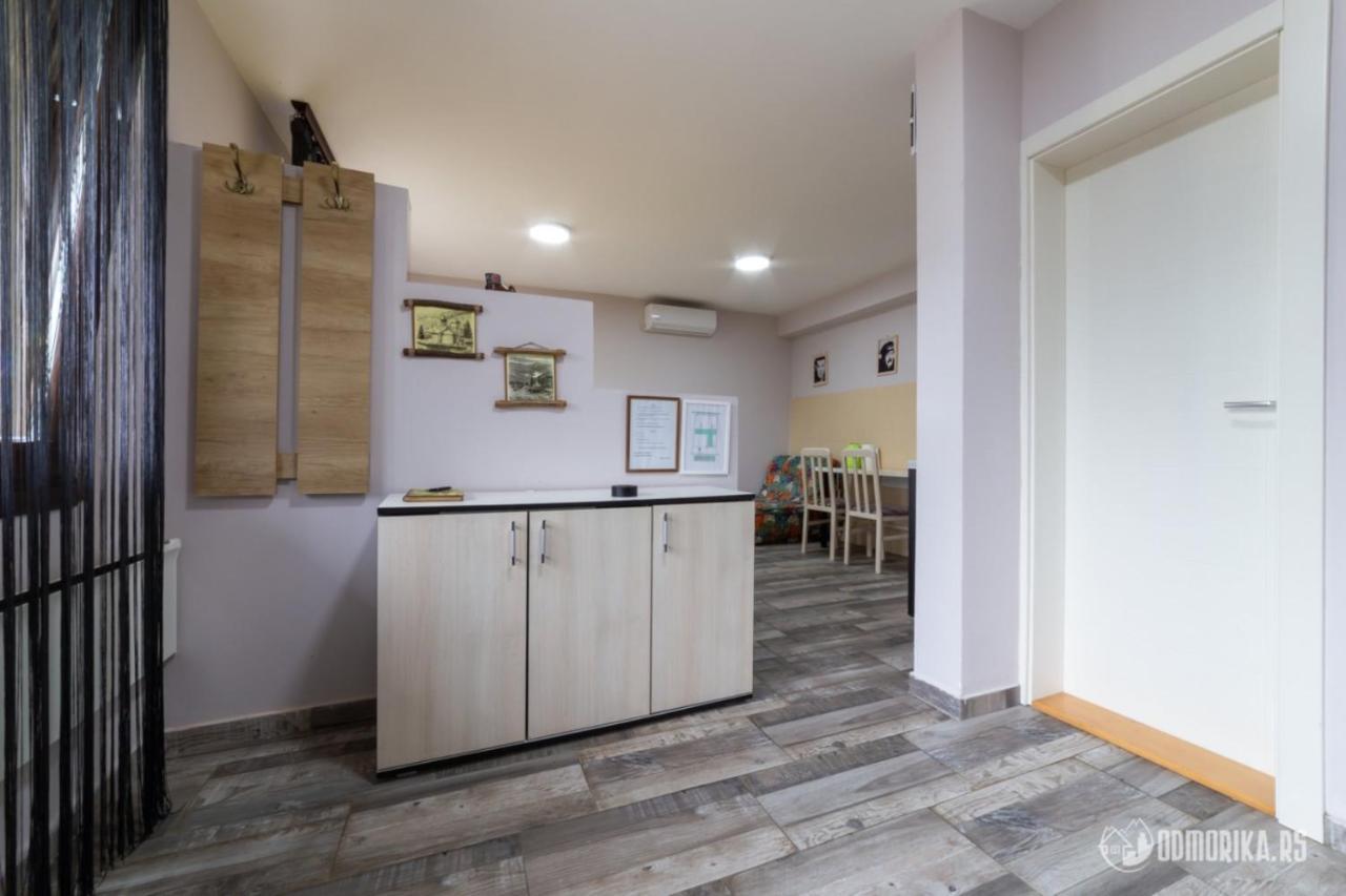 Apartmani Nina S Баина Баща Екстериор снимка